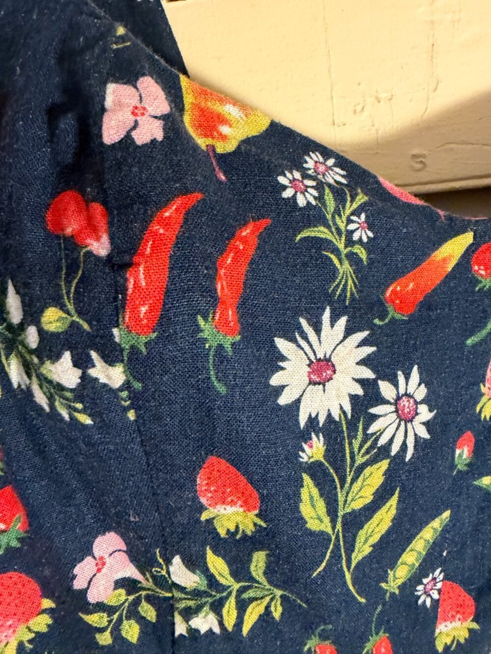 Old Navy Fit & Flare Sleeveless Linen Blend "Mixed Fruit" Print Midi Dress Sz L - Picture 6 of 7